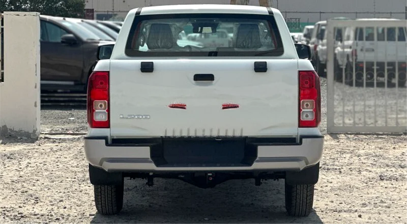 ميتسوبيشي L200 2.4 لتر ديزل دابل كابين 4 ويل دايف جي إل نيو فيس 5 سرعات مانيوال63225309965569113