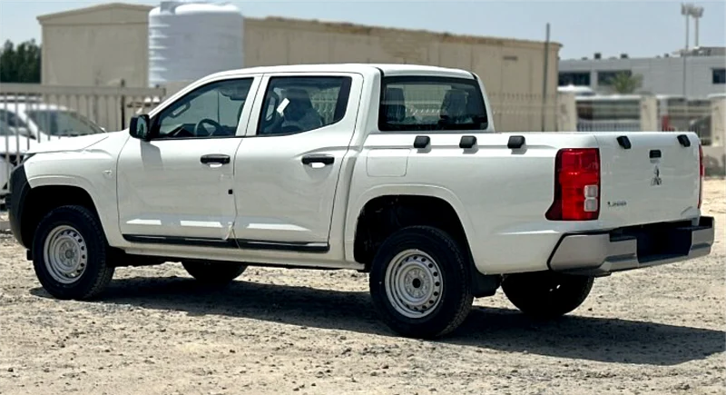 ميتسوبيشي L200 2.4 لتر ديزل دابل كابين 4 ويل دايف جي إل نيو فيس 5 سرعات مانيوال63225309965569112