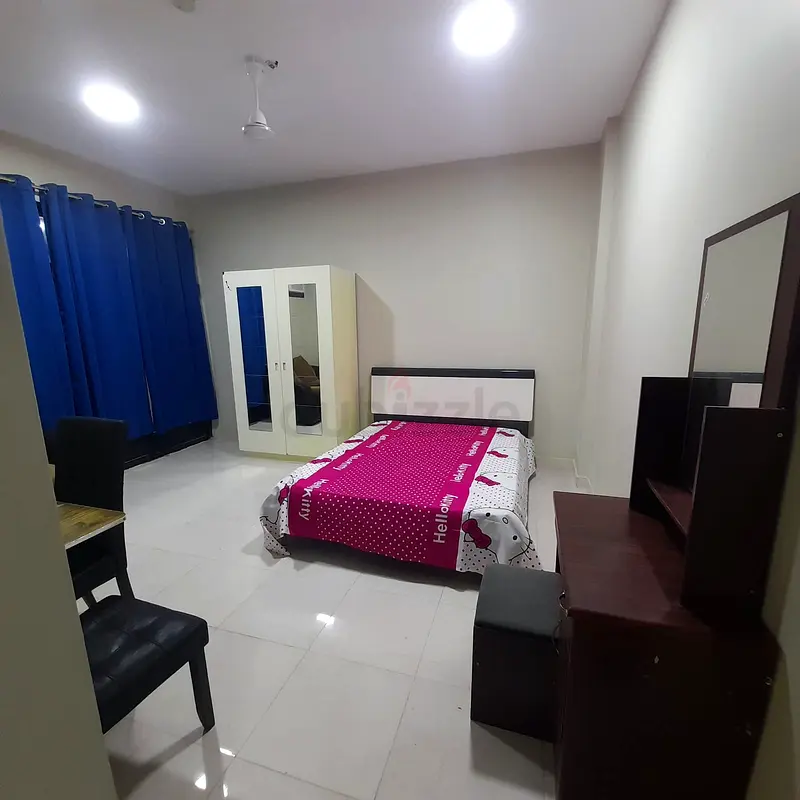 Apartment FURNISHED ROOM FOR COUPLE LADIES OR EXECUTIVE BACHELORS IN