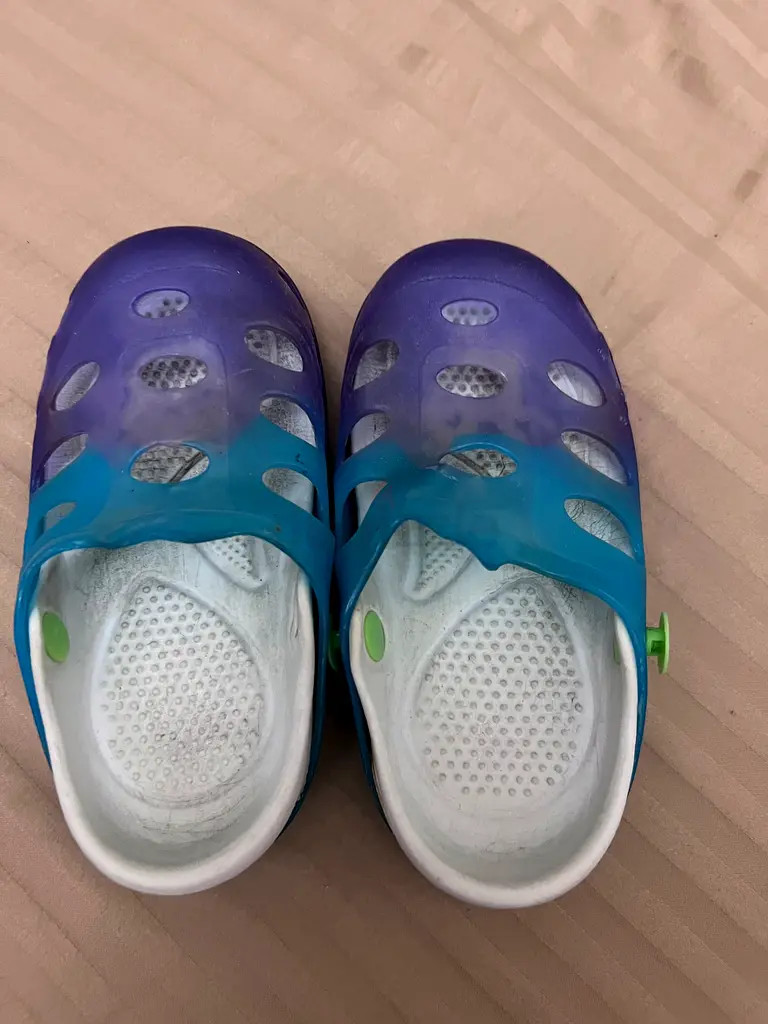 Shemarit Shoemart sandals size 26 | dubizzle
