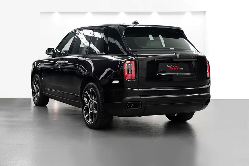2024 BRAND NEW ROLLS ROYCE CULLINAN BLACK BADGE /BESPOKE / REAR ENTERTAINMENT / STARLIGHT/ CURTAIN63173486404738113