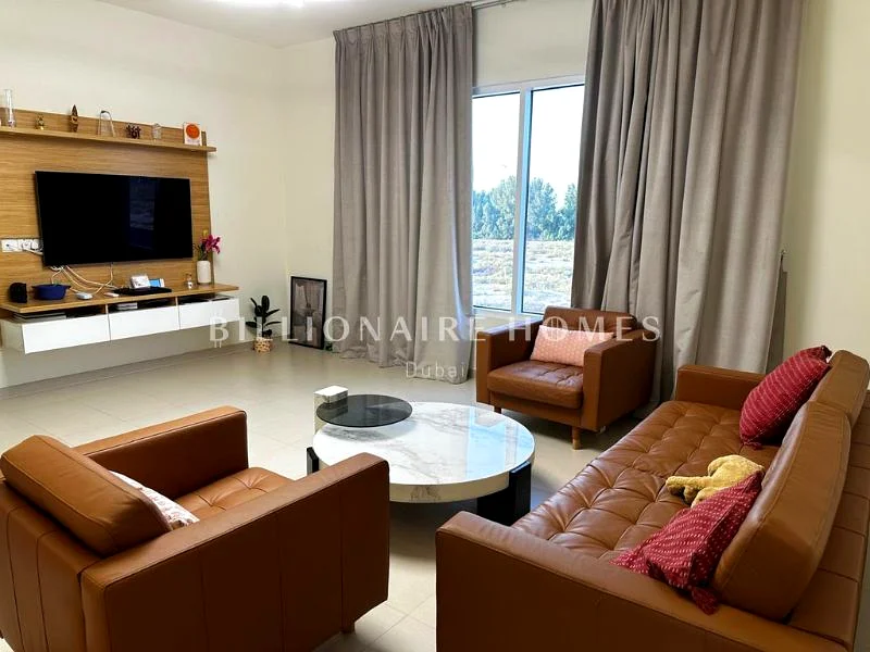 Apartment Single Row Close to Pool Vacant on Transfer Dubai