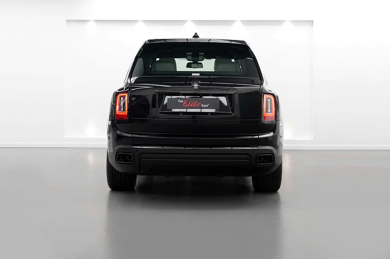 2024 BRAND NEW ROLLS ROYCE CULLINAN BLACK BADGE /BESPOKE / REAR ENTERTAINMENT / STARLIGHT/ CURTAIN63173486404738112