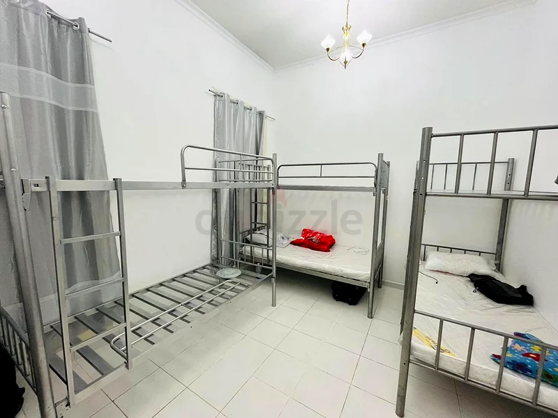 Apartment Bed Space Available In Satwa Near World Trade center metro