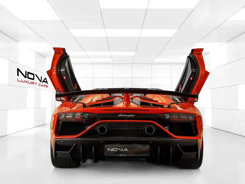LAMBORGHINI AVENTADOR SVJ ROADSTER / GCC / 2 YEAR AGENCY SERVICE CONTRACT63139217837442114