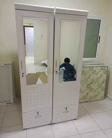 Single door cabinet wood