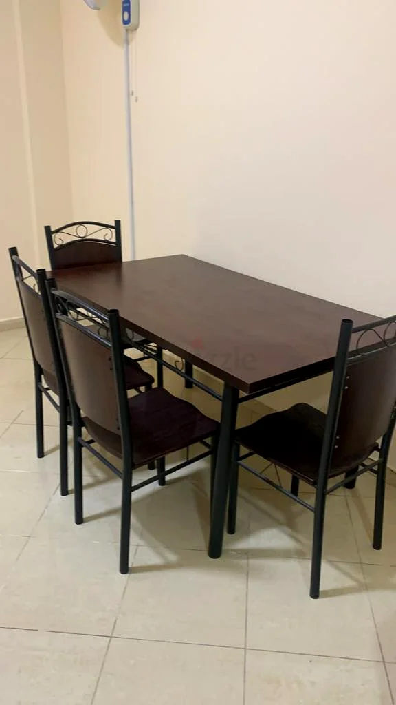 Apartment EXECUTIVE BED SPACE AVAILABLE FOR SOUTH INDIAN BACHELORS AED