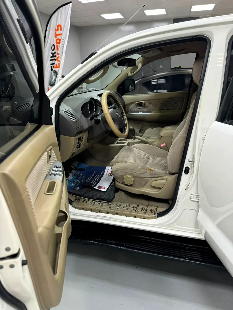 2009 Fortuner V4,2.7L, 2WD