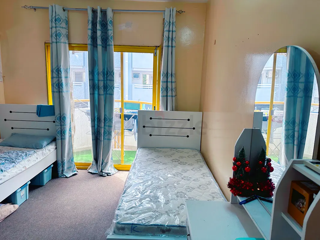 Apartment Executive Bedspace Available for 1 Indian lady in Karama