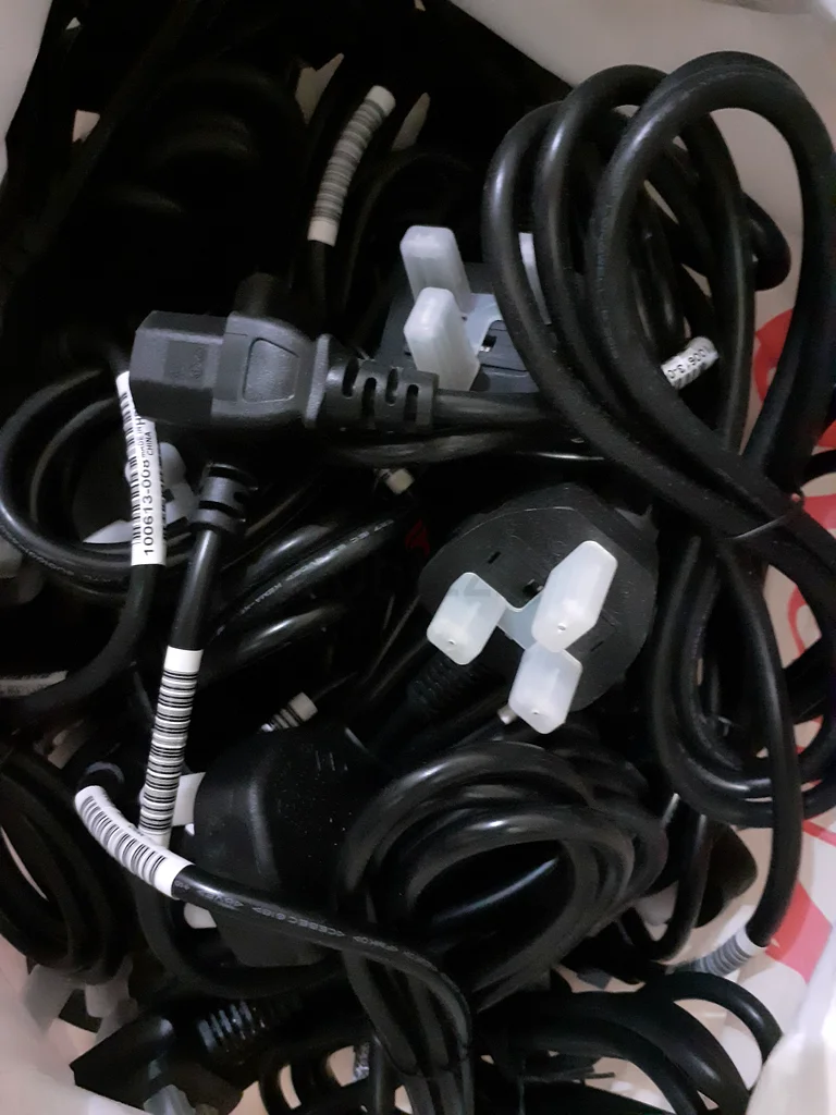 Power Cables 3 Pin63260217082882110