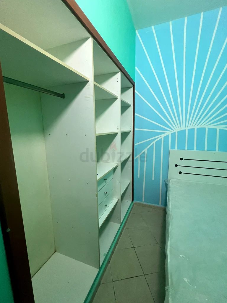Apartment Partition fully closed for couple Dubai