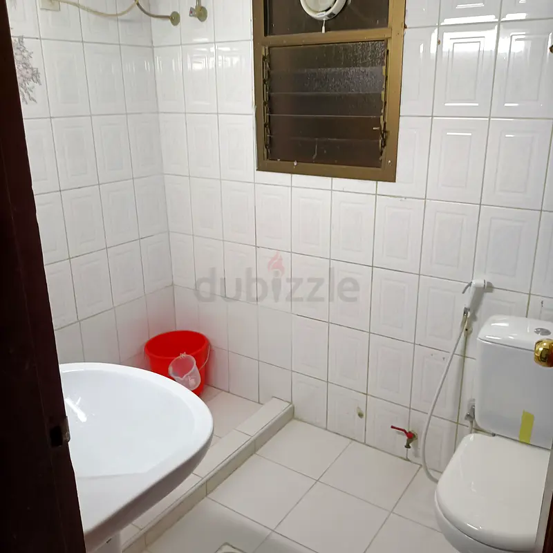 شقة للإيجار Furnished Room For Rent in Al Majaz 2 Sharjah دوبيزل دبي