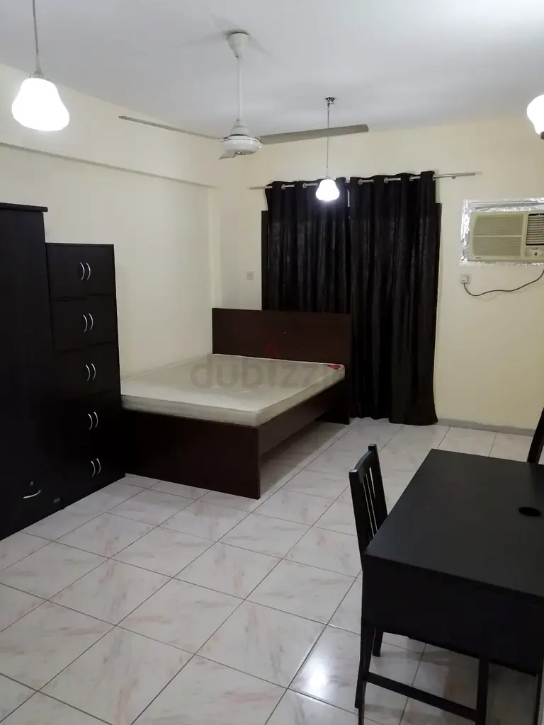 Apartment Bachelors room at karama 3000 plus dewa and wifi attached