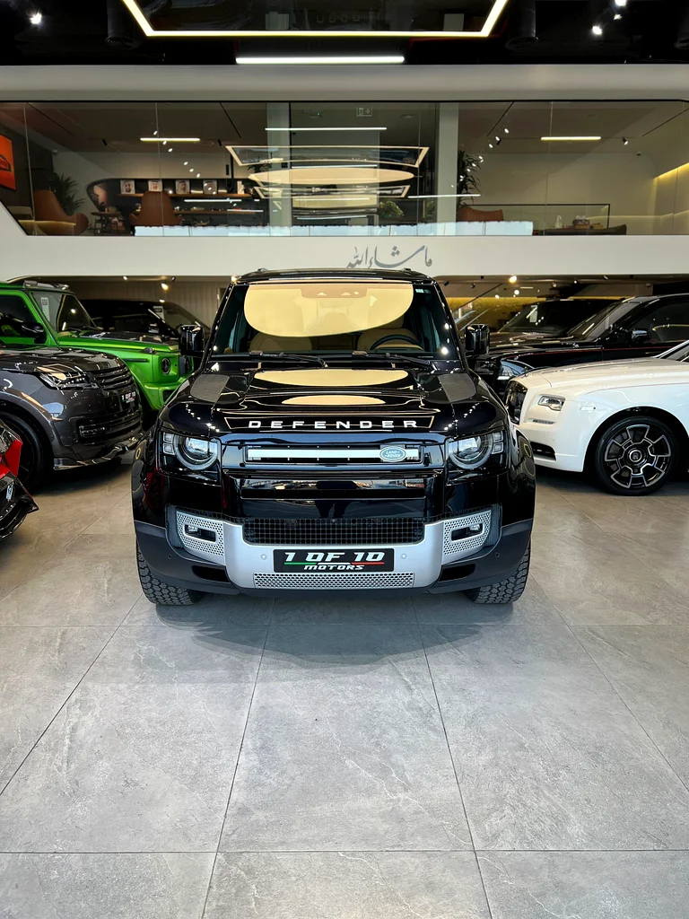 2024 LAND ROVER DEFENDER P400 GCC WITH WARRANTY AND SERVICE CONTRACT