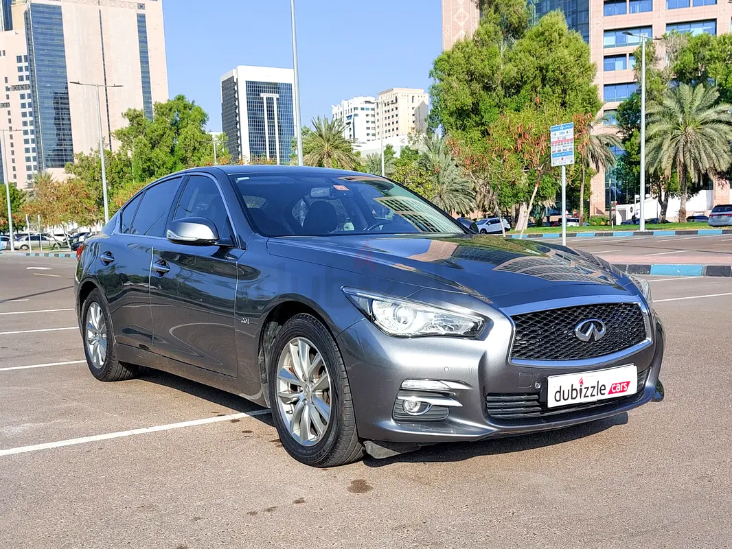 AED891/month 2015 Infiniti Q50 Standard 2.0L GCC Specifications