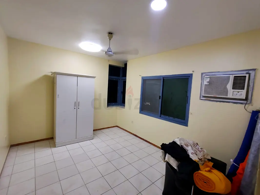 Apartment Spacious Comfortable Room for Rent Near Burjuman Metro Exit 4, Bur Dubai Dubai