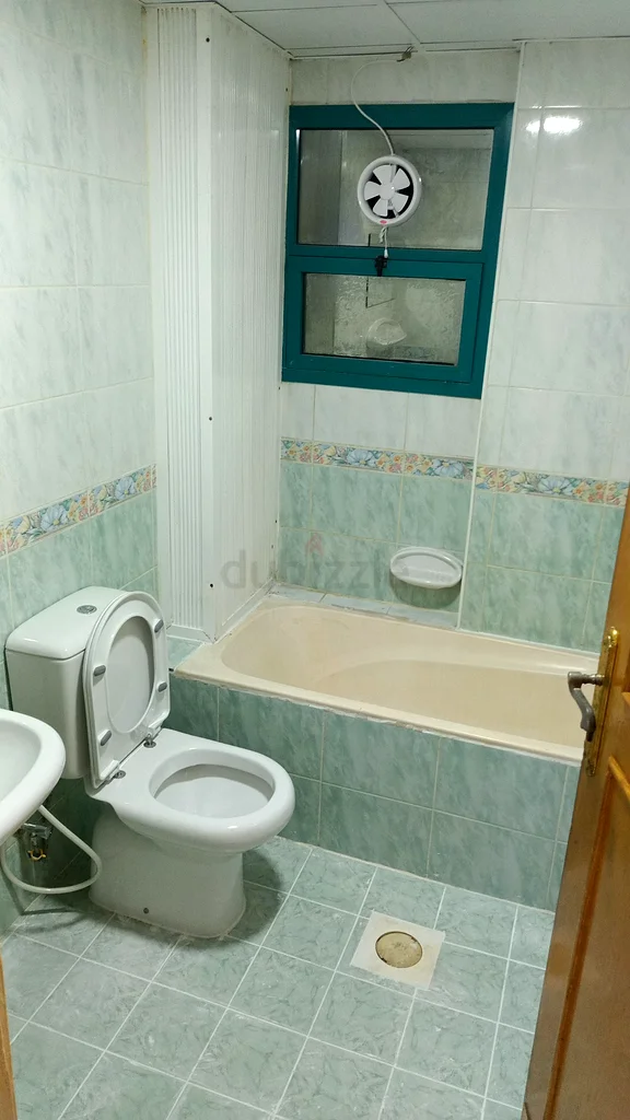 Apartment Room for couples Sharjah Al Nahda opp. Sahara centre