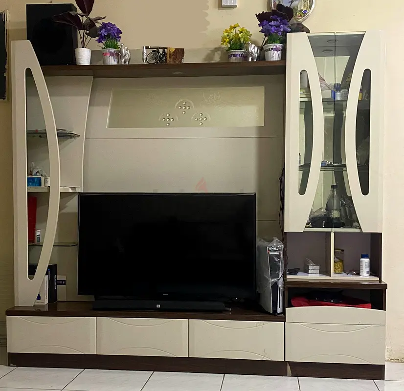 Tv stand