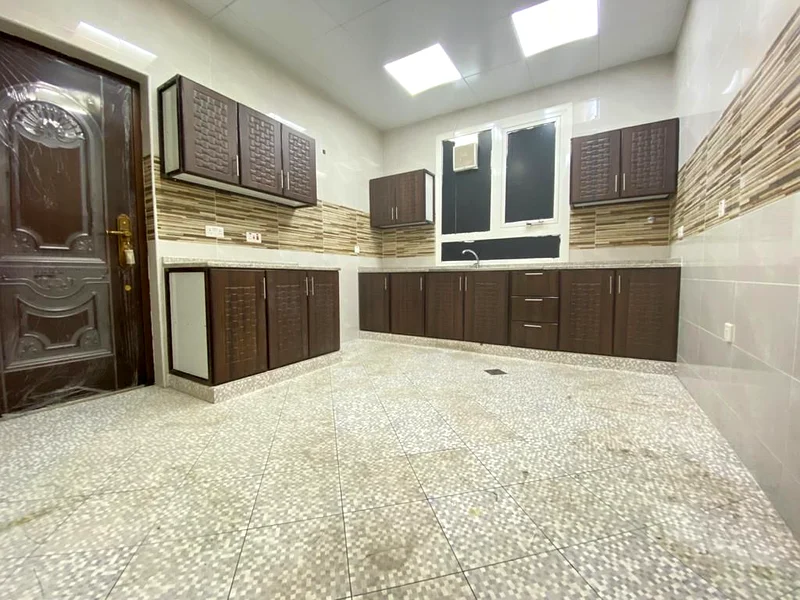 Apartment European Community 2 Bedroom Hall Separate Kitchen Full