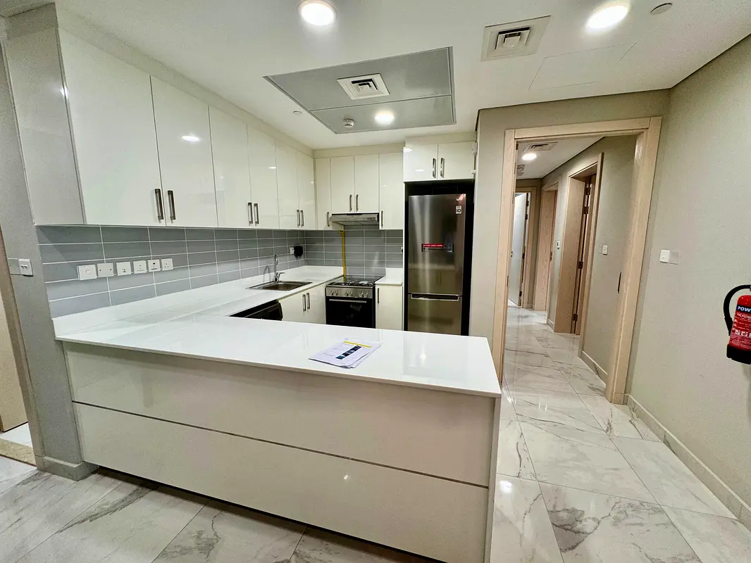 Apartment Brilliant Views , Quality Furnishing , Top Notch Amenities