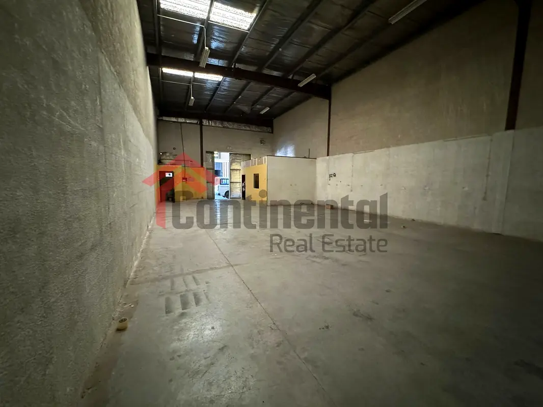 Warehouse Renewal warehouse for rent in Sharjah Sharjah