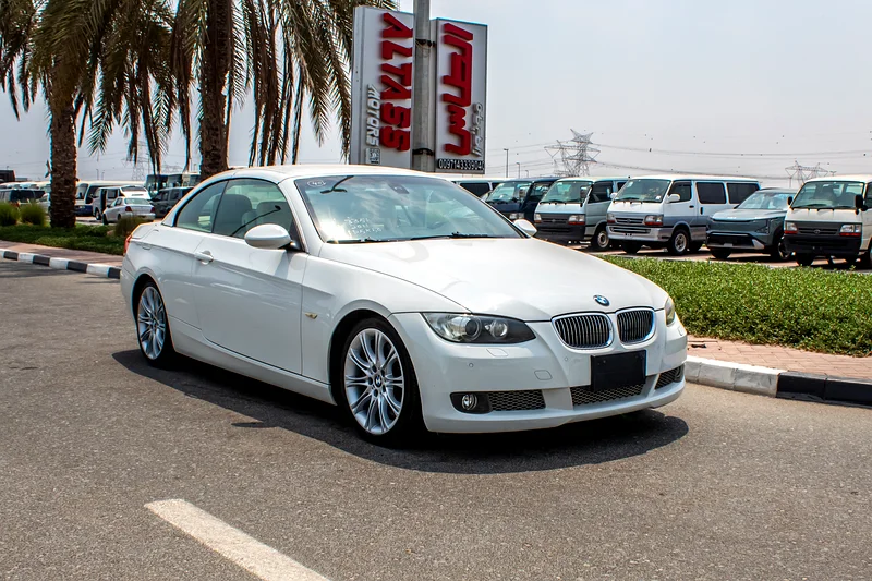 BMW 335I CONVERTIBLE // FRESH JAPAN IMPORTED // LOW MILEAGE // ONLY
