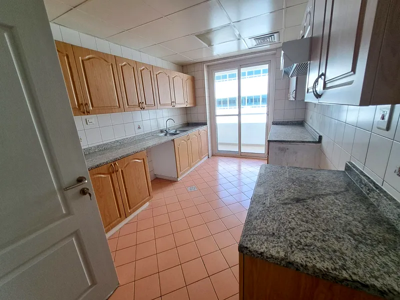 Apartment 2BHK WITH 3BATHROOM AND BALCONY,BIG SIZE FAMILY SHARING