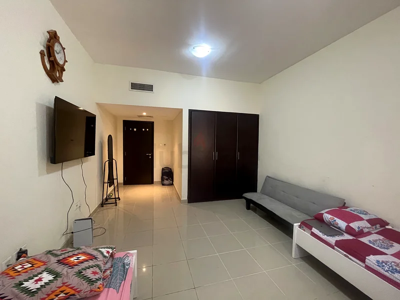 Apartment Executive Bed Space With Attached Washroom Al Khail Gate