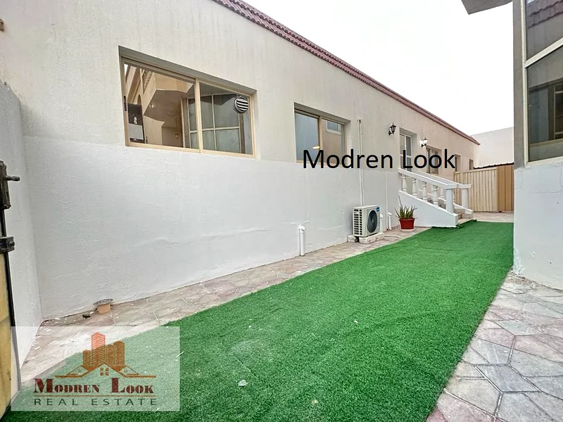 Apartment Private Entrance Spacious 2 Bedroom Hall Private FrontYard