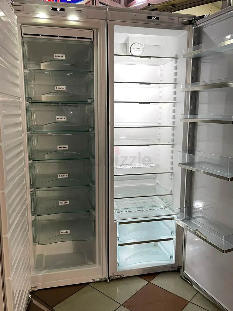 Miele Fridge freezer free standing Good as new condition