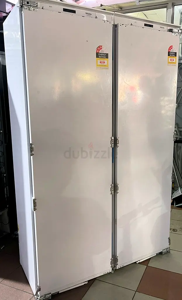 Miele Fridge freezer free standing Good as new condition