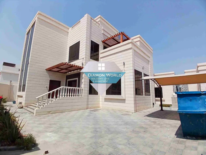 Villa STAND ALONE 6 MASTER BED ROOM HALL MAJLIS,DRIVER & MAID ROOM
