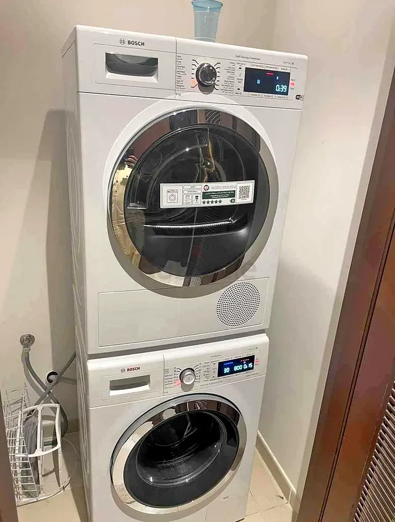 Bosch series 8 latest model 9kg washer and 9kg dryer same like new