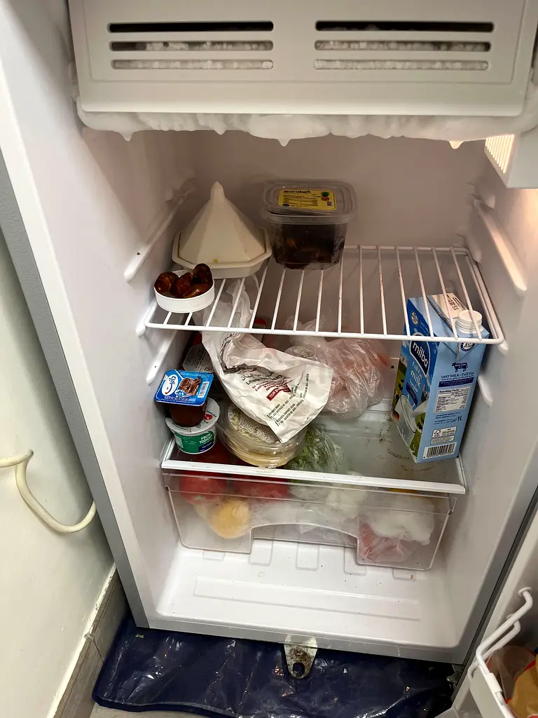 small fridge in good conditions