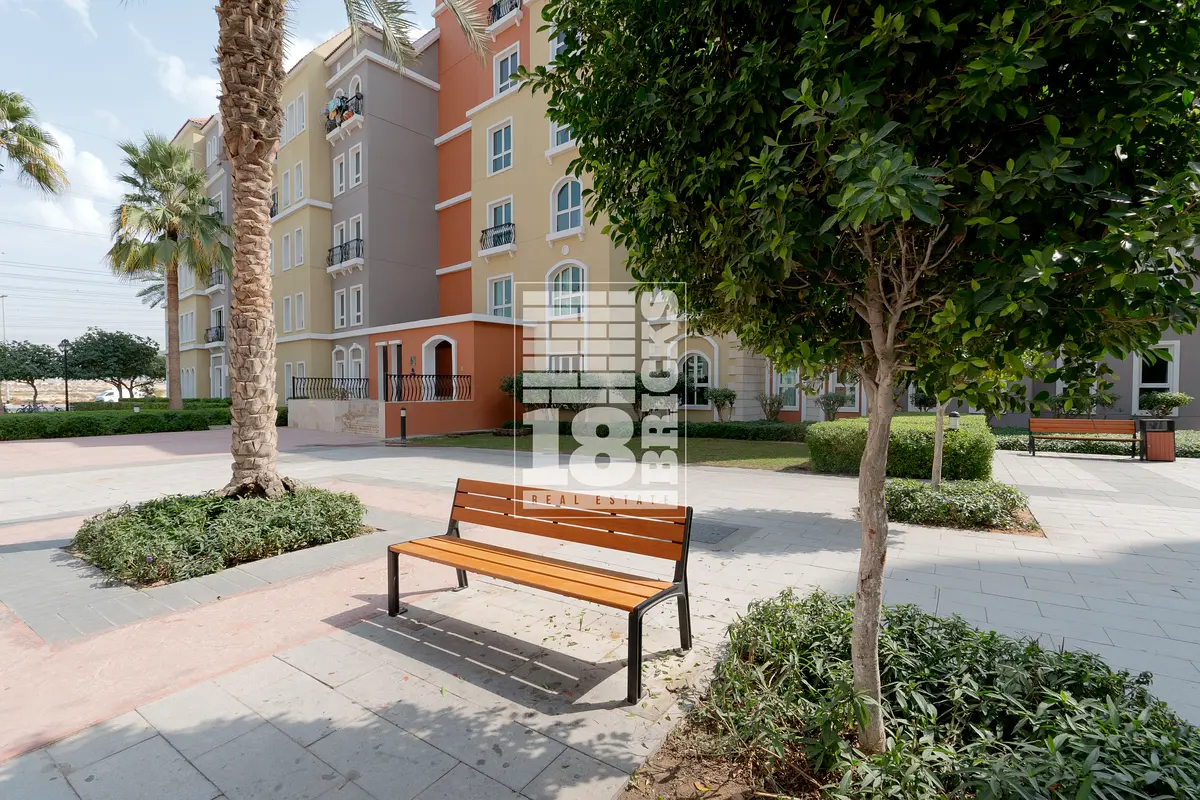 Apartment OPEN HOUSE 2 + Storage Room Multiple Units Dubai