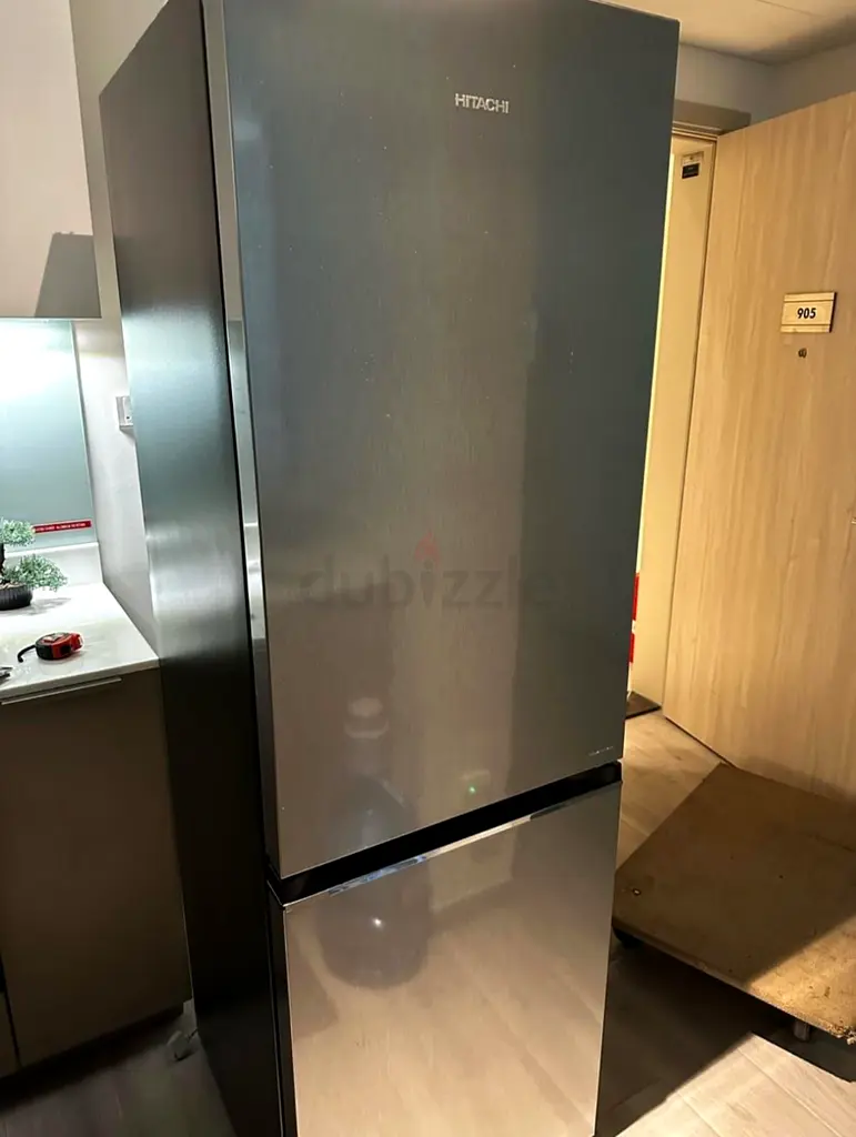 Hitachi bottom freezer refrigerator