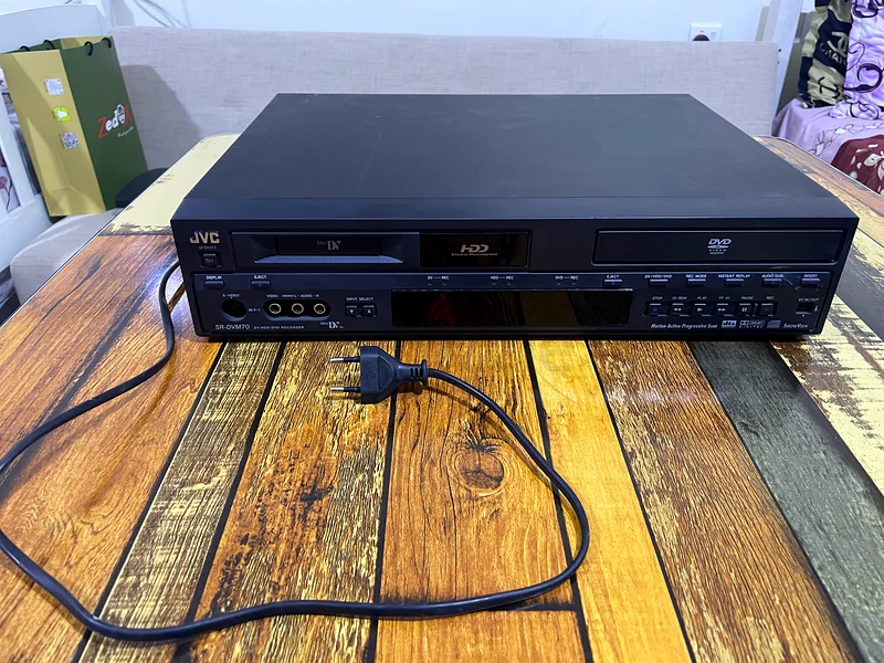 JVC SRDVM70 miniDV/ HDD/ DVD Recorder