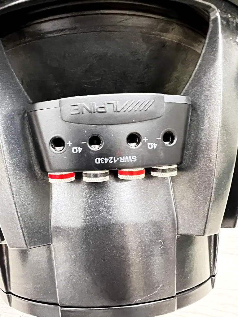 Alpine subwoofer SWR 1243D for sale