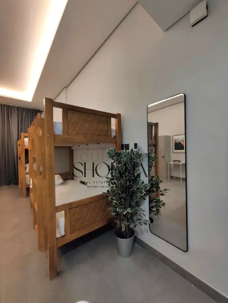 Apartment BURJ KHALIFA VIEWS BEDSPACE FOR RENT Dubai