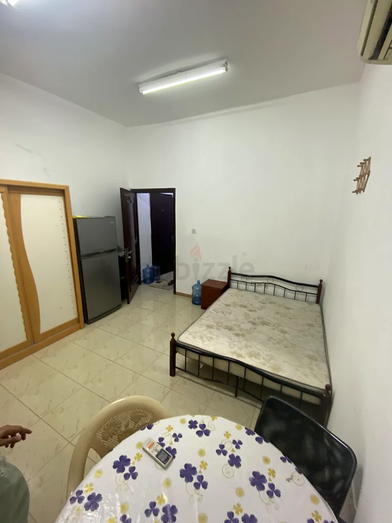 Villa No commission, fully furnished with home appliances room at mbz