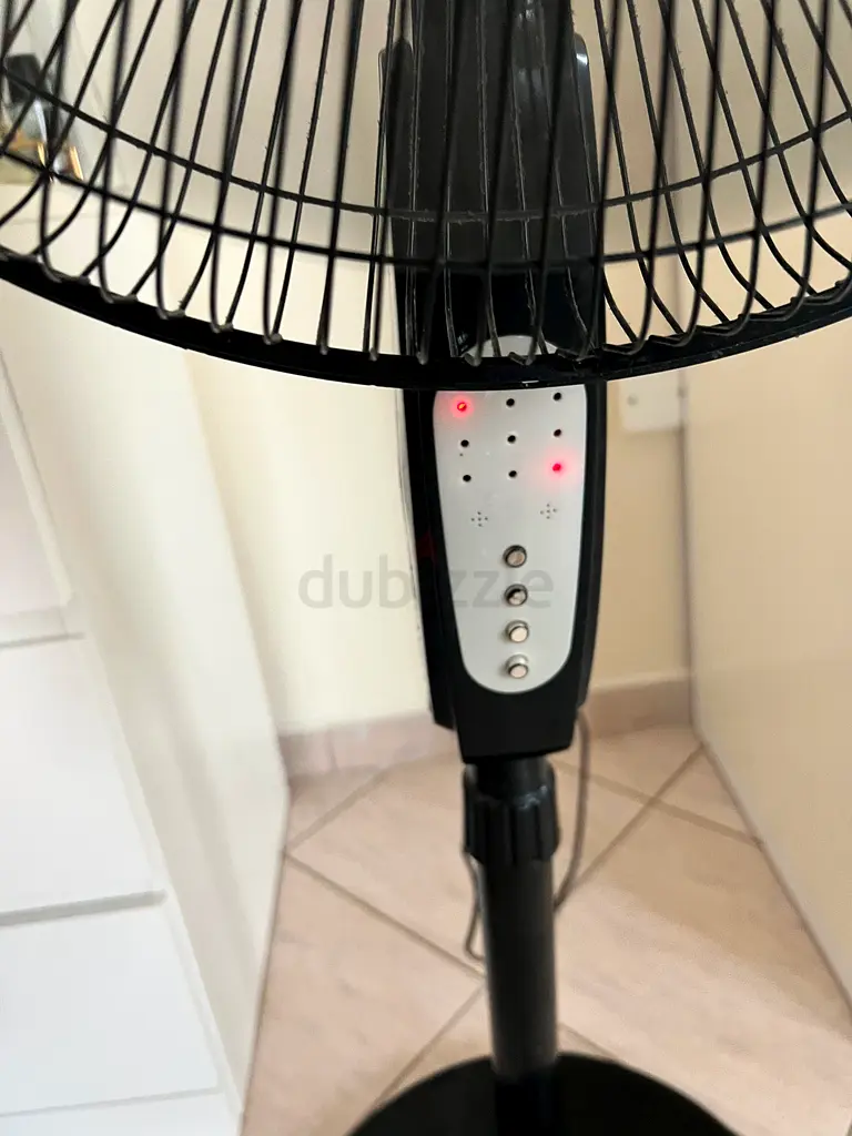 Standing geepas fan is for 50 Aed