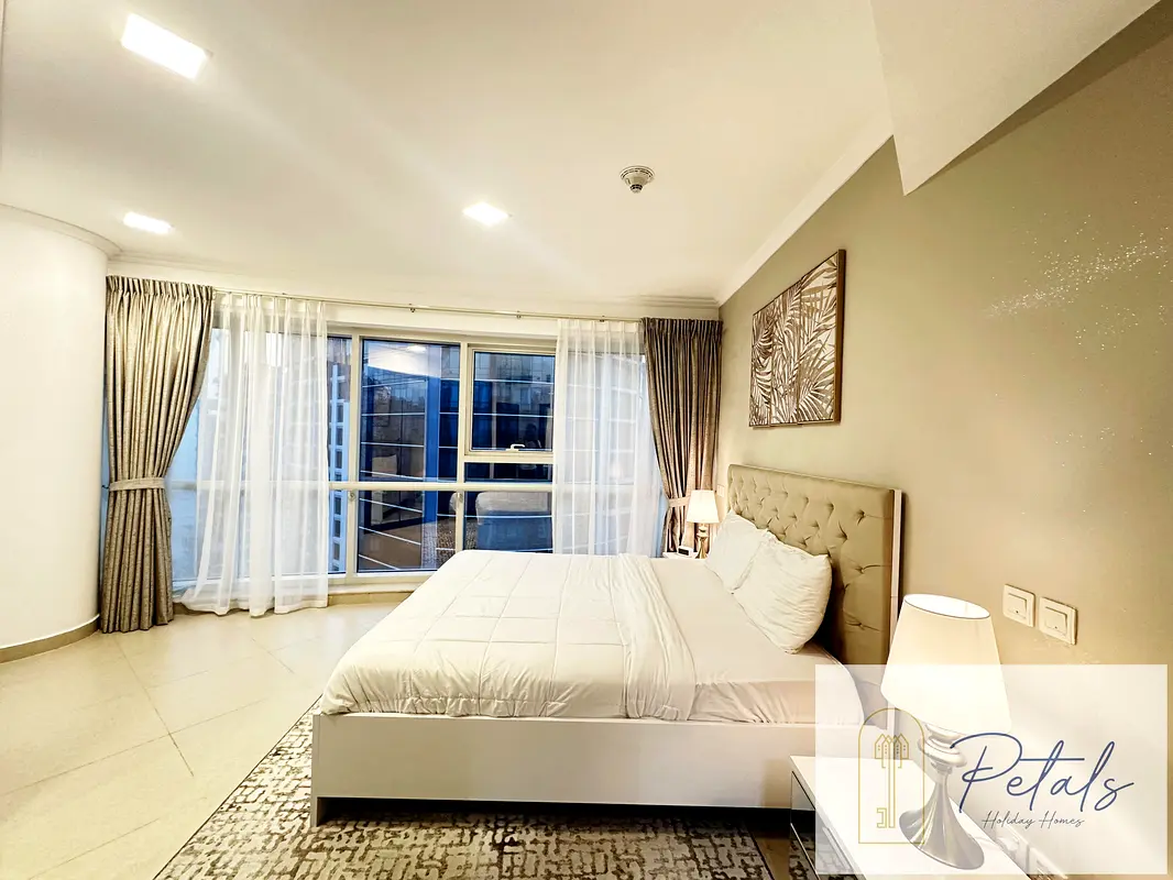 Apartment Sophisticated Urban Living ShortTerm Stays at Gold Crest