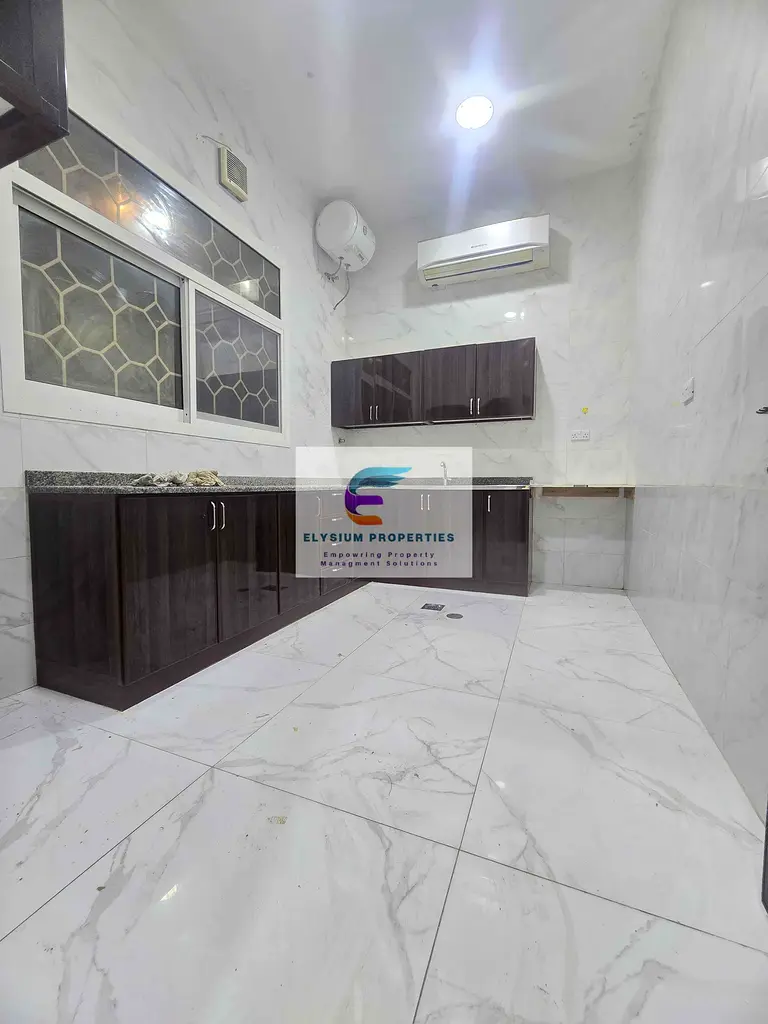 Apartment 2BHK for Rent, Only Asian Families, Near Lulu, Baniyas East