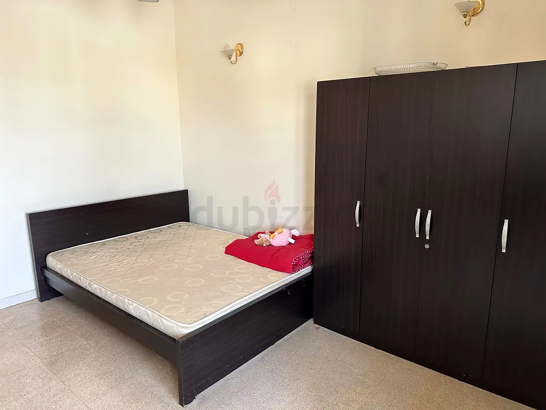 شقة للإيجار 1 bed room vacant in Karama for rental for Executive