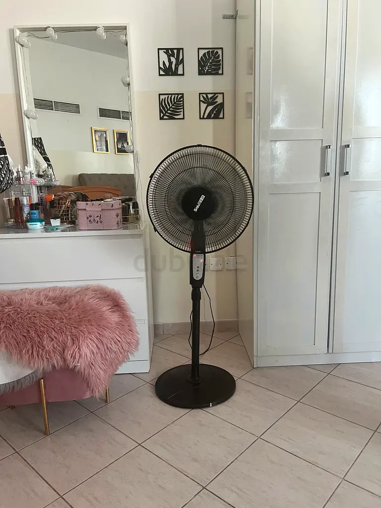 Standing geepas fan is for 50 Aed