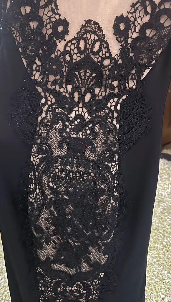 Occasion dress never worn size medium to large63239080784385111