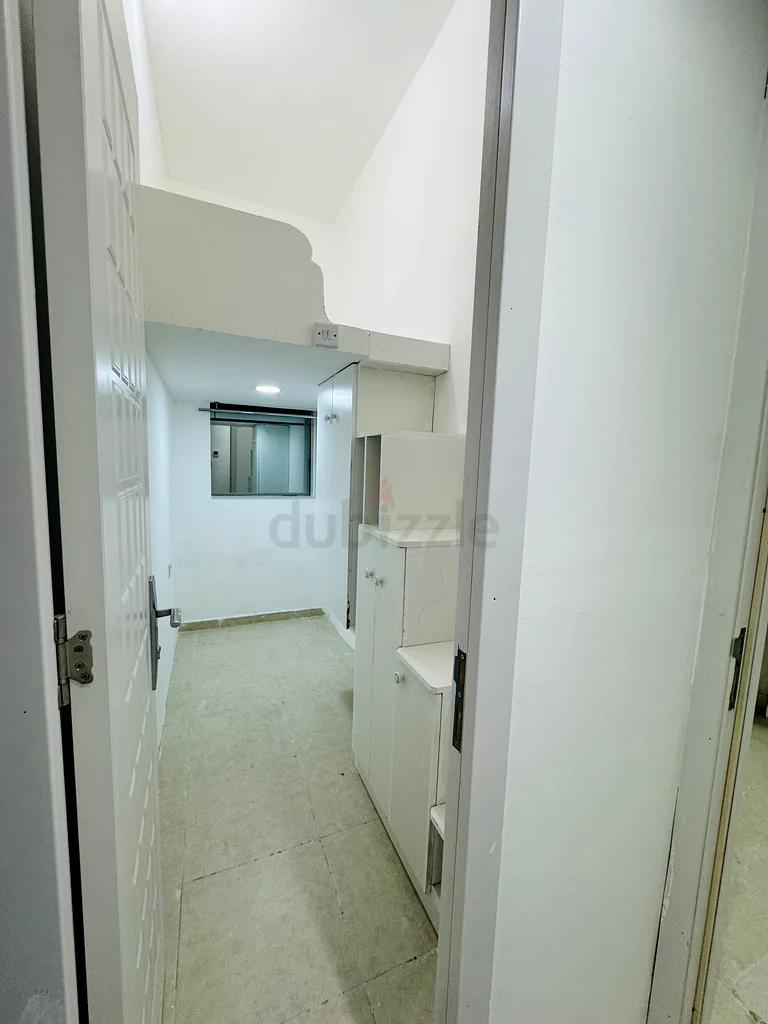 Apartment Partition Available Near Mall Of The Emirates Al Barsha 1