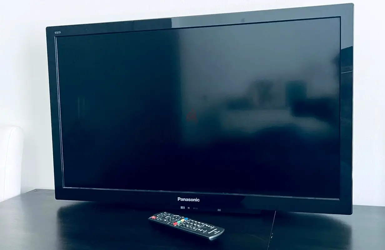 Panasonic 32 LCD TV