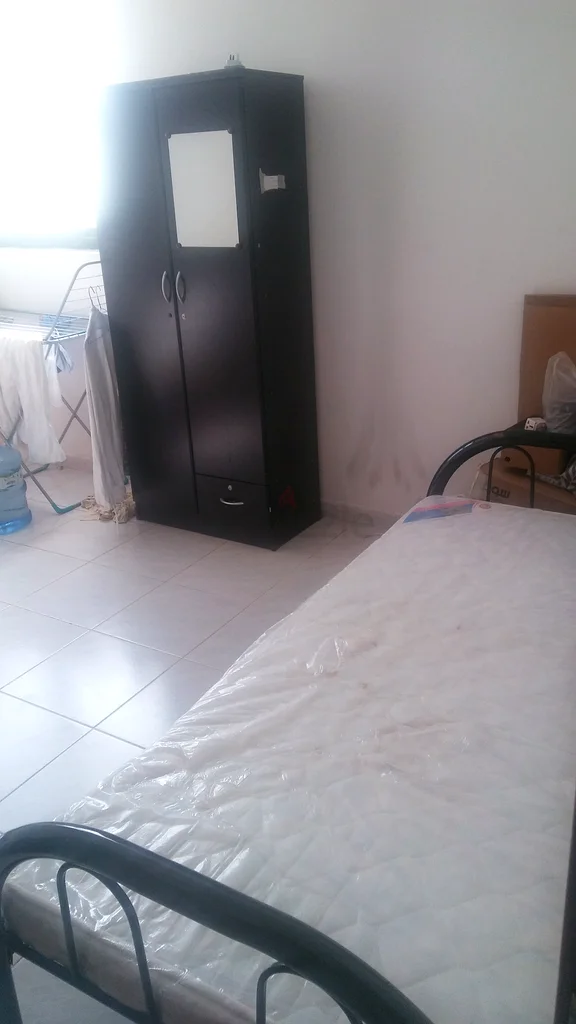 Villa Bed space for indian male inc sewa wifi ac UAE