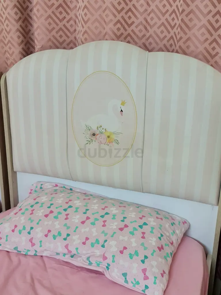 2 Baby Pink Single beds for girls
